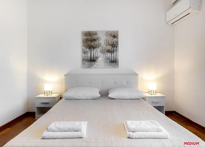 Rhodes Heart Close To The Old Town Rhodes City